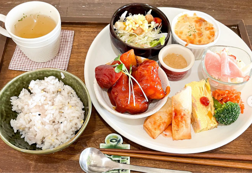 にじいろcafé