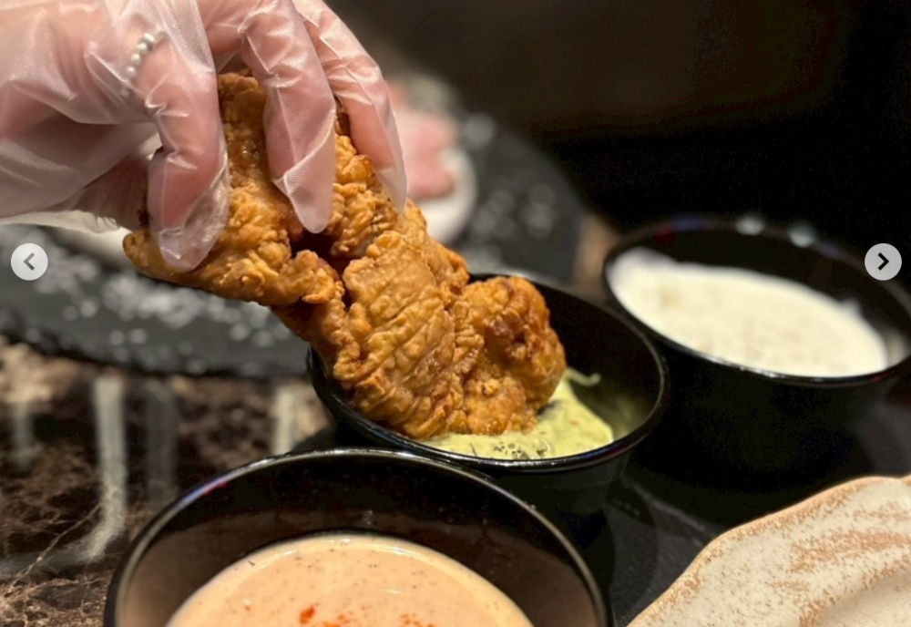 夜カフェダイニングバーFYN